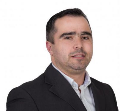 Al&iacute;pio Campos